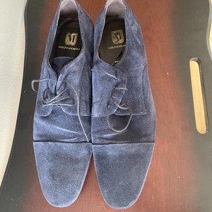 Bruno Magli blue suede laced shoes